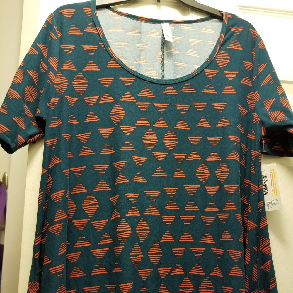 Lularoe perfect t medium nwt